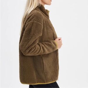 Girlfriend Collective Full Zip Fleece in Olive